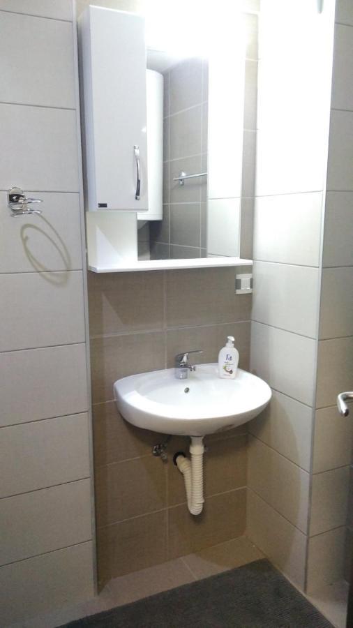Lux Apartman Ristic 2 Soko Banja Bagian luar foto